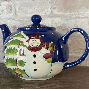 Snowman Tea Pot 2 Sided With Christmas Tree locking lid Gates Ware Holiday.